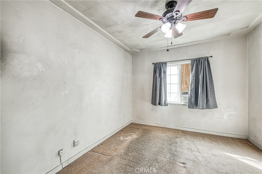 2031 Whitson St, Selma, CA 93662