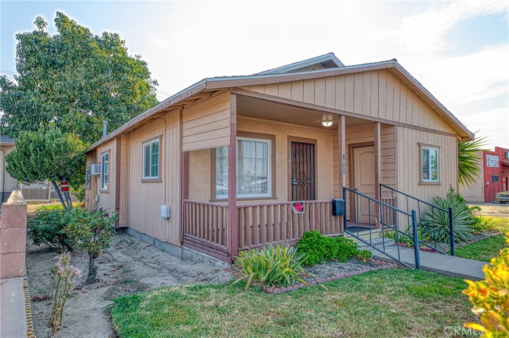 2031 Whitson St, Selma, CA 93662
