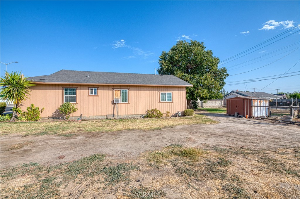 2031 Whitson St, Selma, CA 93662