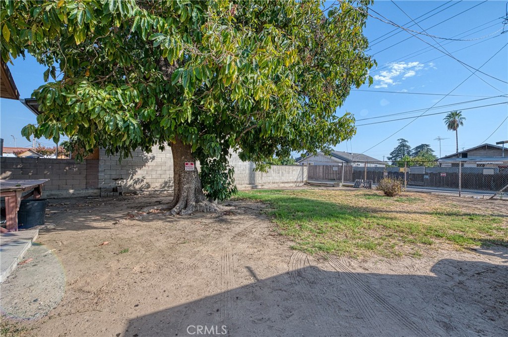 2031 Whitson St, Selma, CA 93662