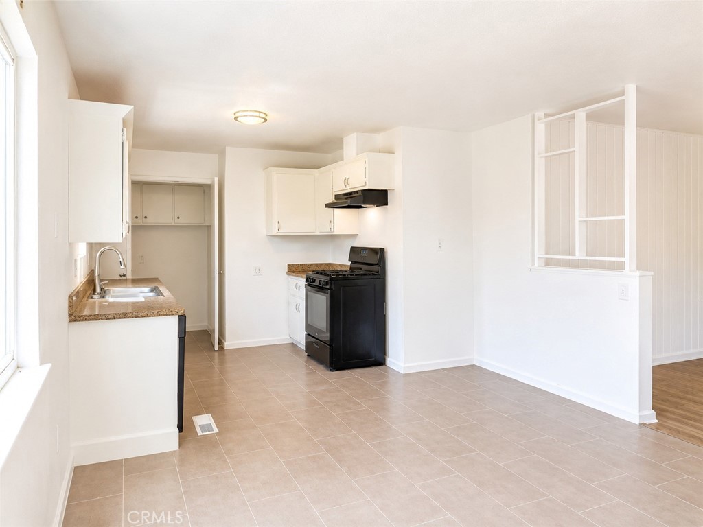 2337 W Shields, Fresno, CA 93705