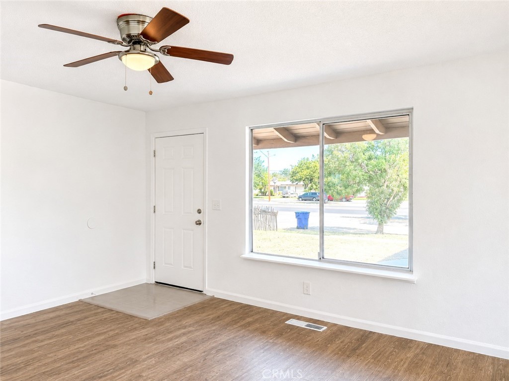 2337 W Shields, Fresno, CA 93705