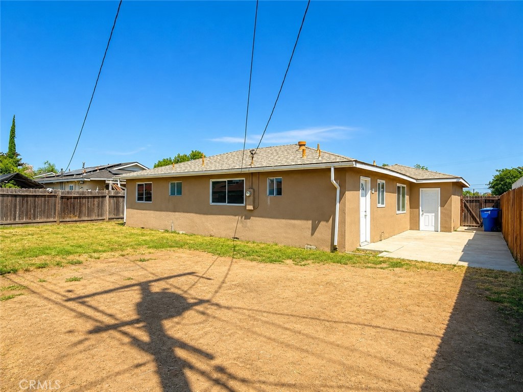 2337 W Shields, Fresno, CA 93705