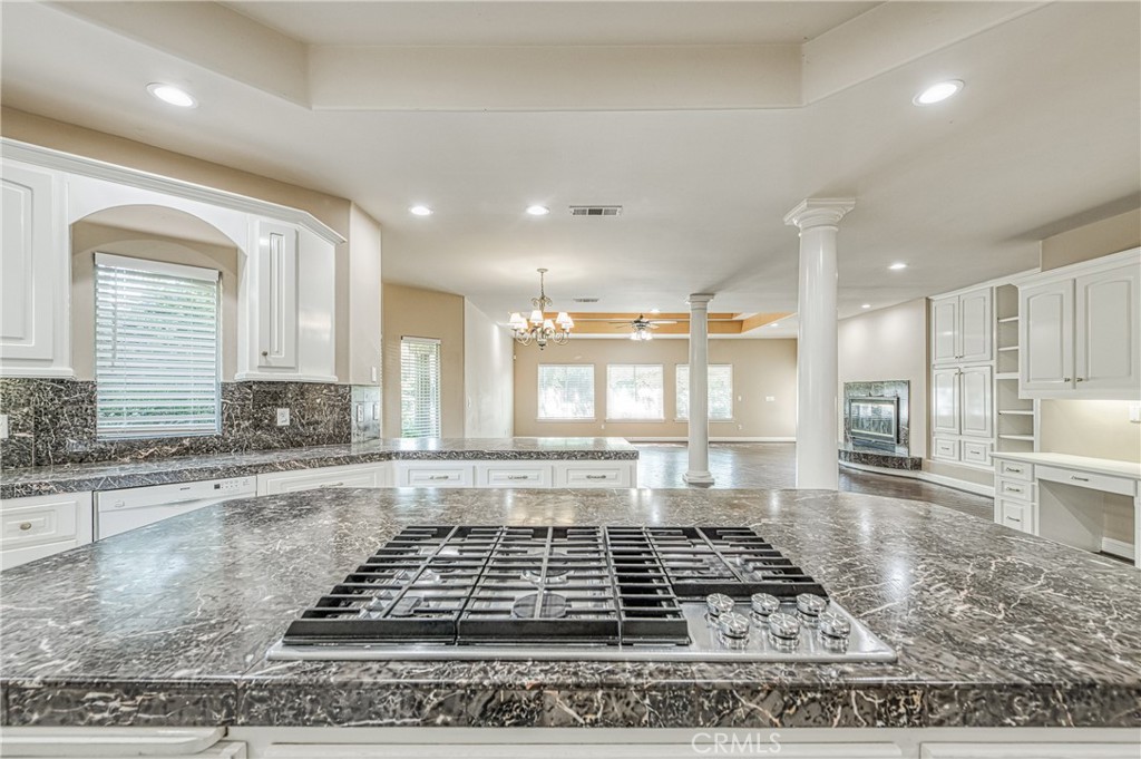 333 W River Ct, Fresno, CA 93711
