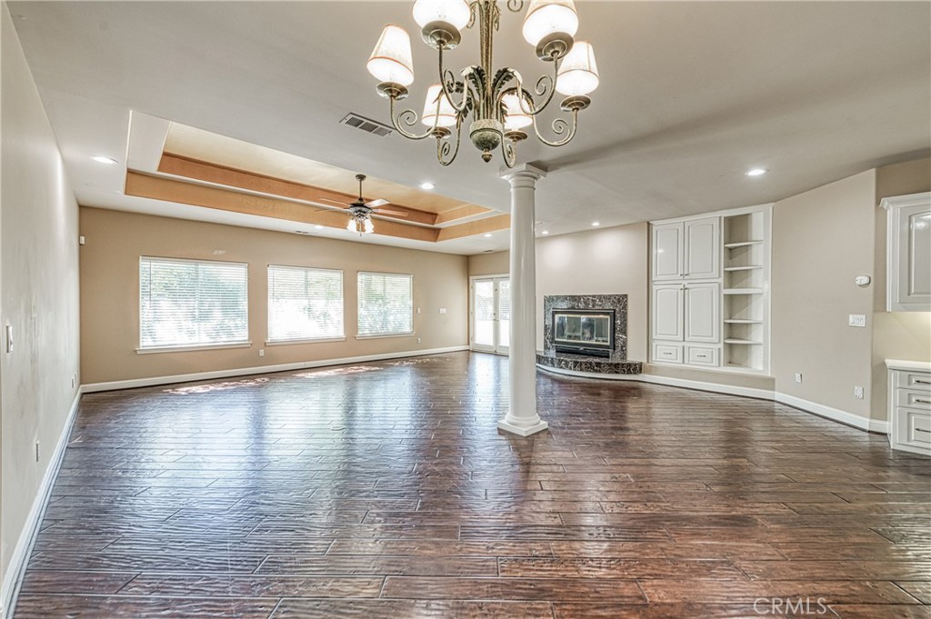 333 W River Ct, Fresno, CA 93711
