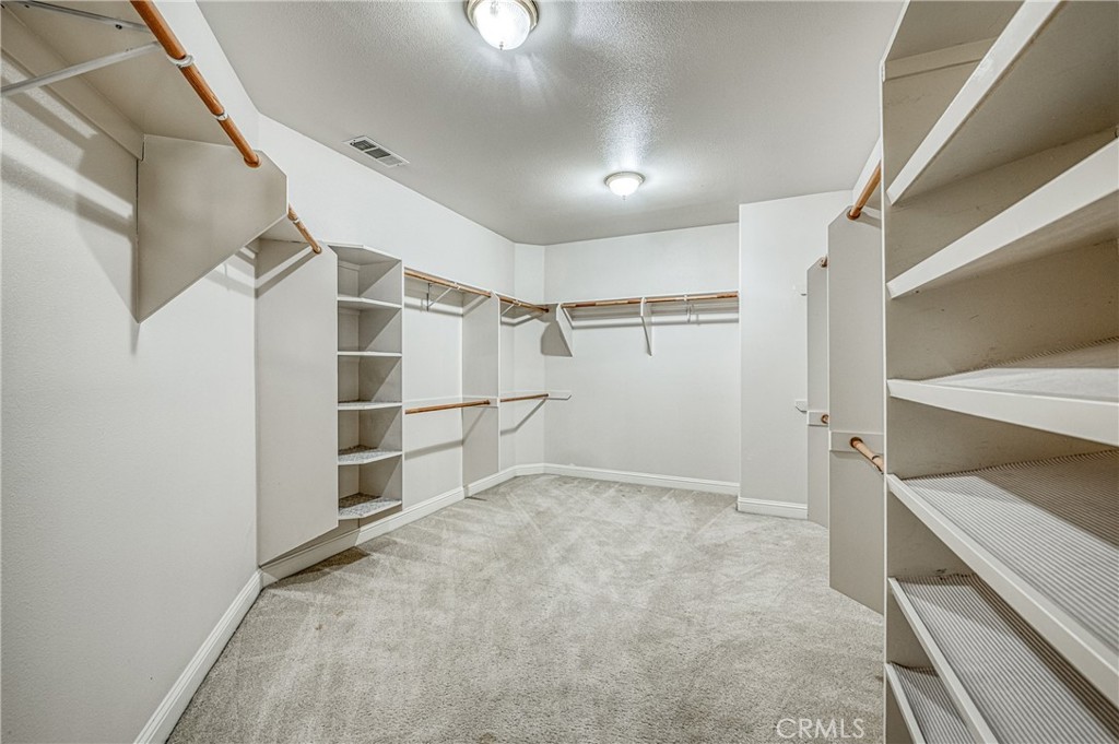 333 W River Ct, Fresno, CA 93711