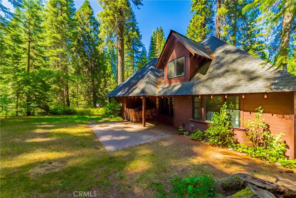 1173 Railroad Ln, Fish Camp, CA 93623