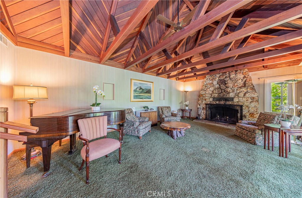 1173 Railroad Ln, Fish Camp, CA 93623