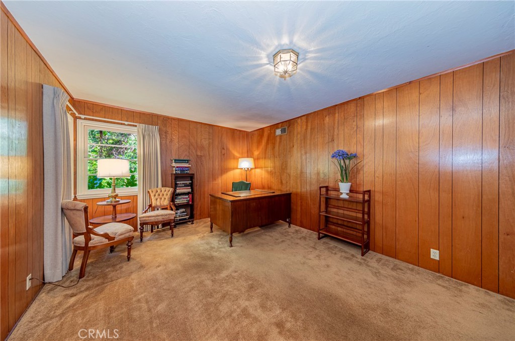 1173 Railroad Ln, Fish Camp, CA 93623