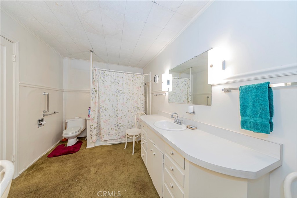 1173 Railroad Ln, Fish Camp, CA 93623