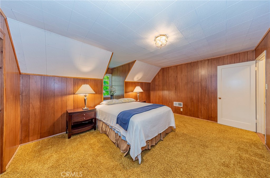 1173 Railroad Ln, Fish Camp, CA 93623