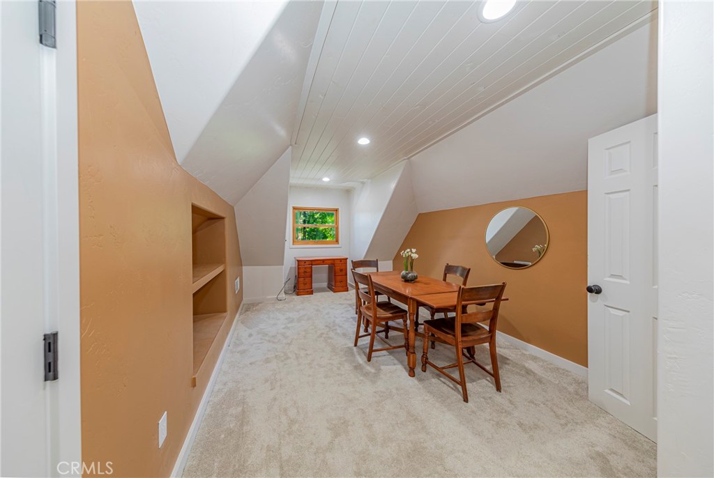 1173 Railroad Ln, Fish Camp, CA 93623