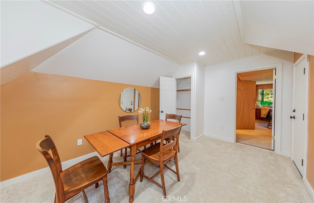1173 Railroad Ln, Fish Camp, CA 93623