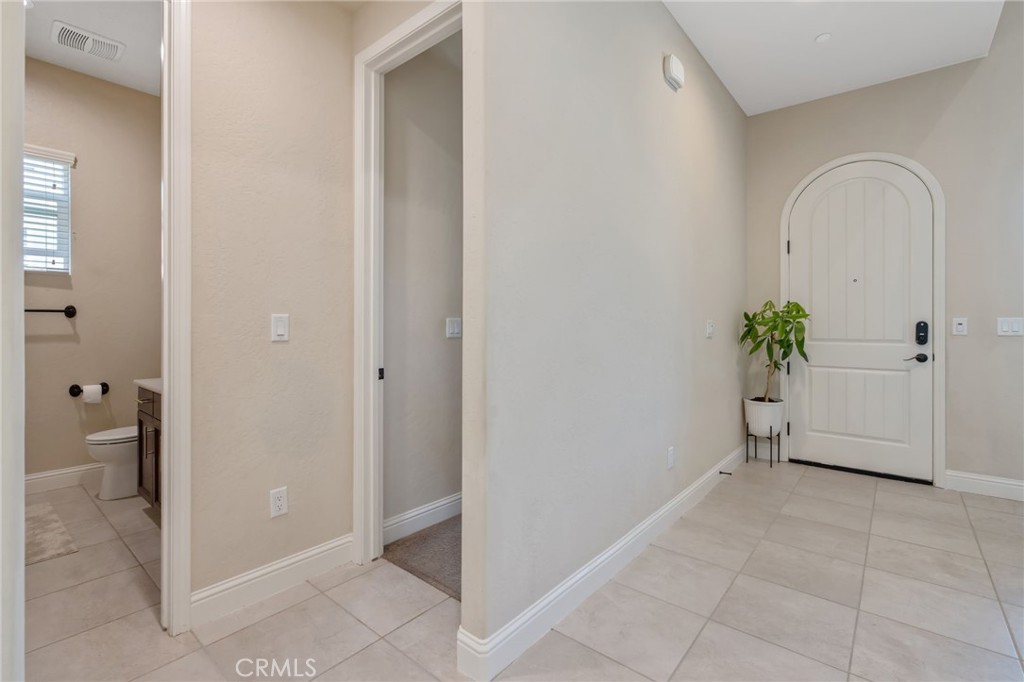 3036 Keats Ave, Clovis, CA 93619