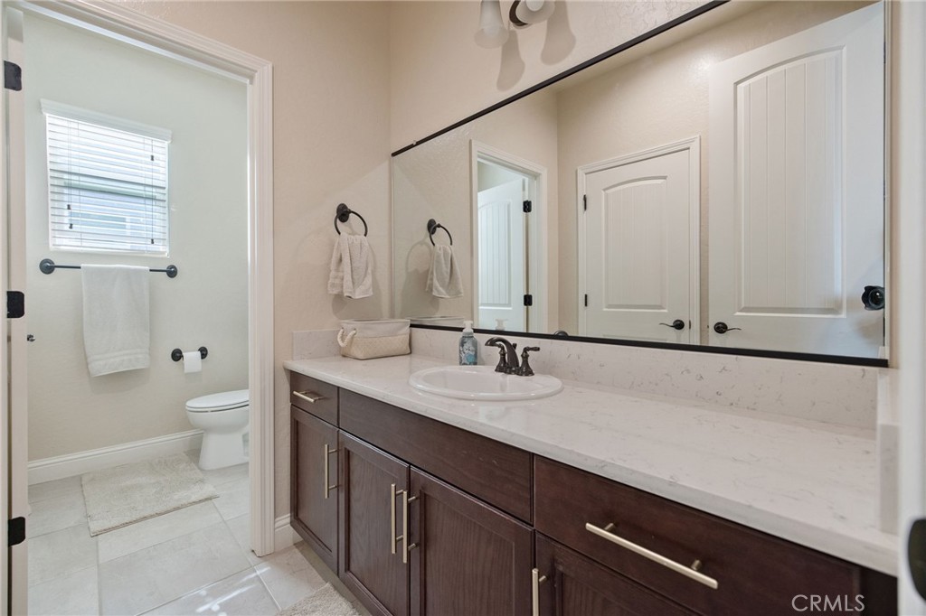 3036 Keats Ave, Clovis, CA 93619