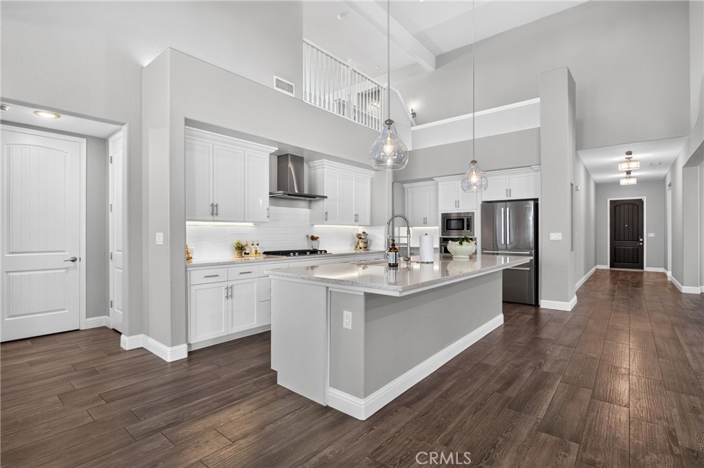 11315 N Via San Toma Dr, Fresno, CA 93730