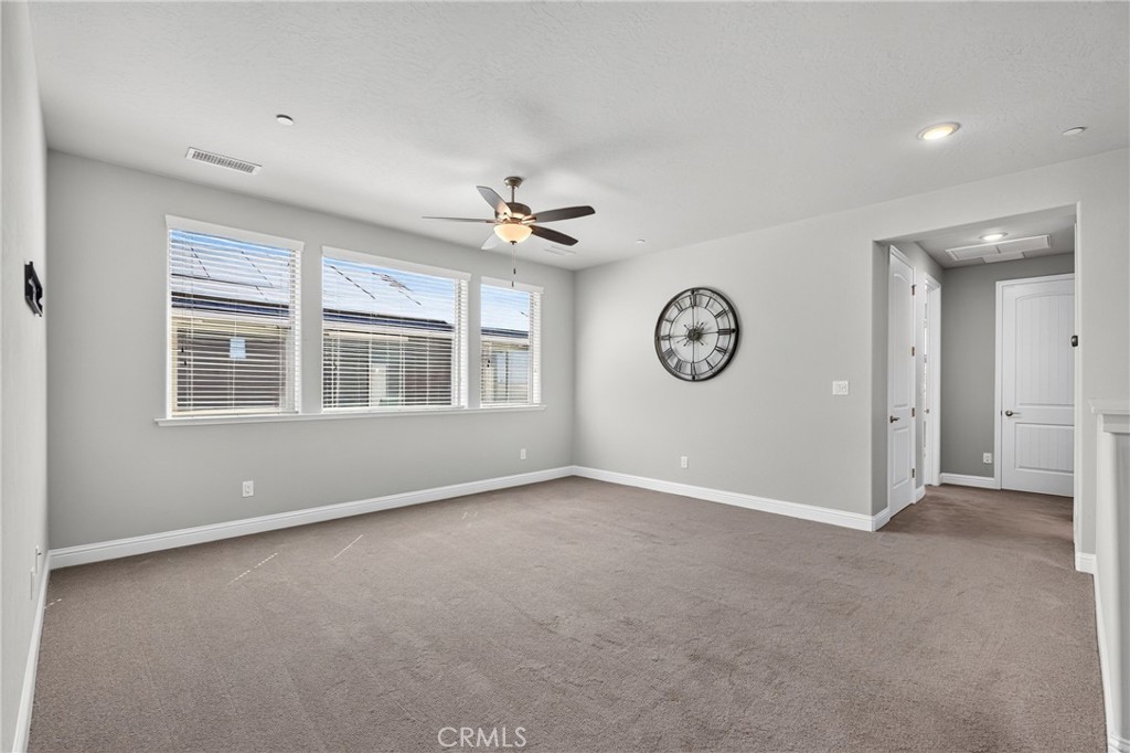 11315 N Via San Toma Dr, Fresno, CA 93730