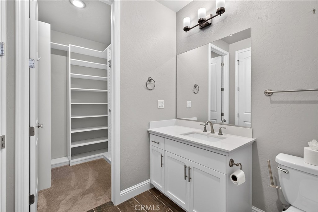11315 N Via San Toma Dr, Fresno, CA 93730