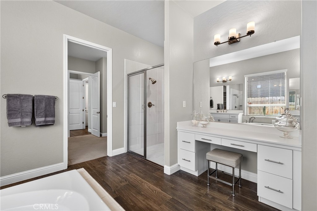 11315 N Via San Toma Dr, Fresno, CA 93730