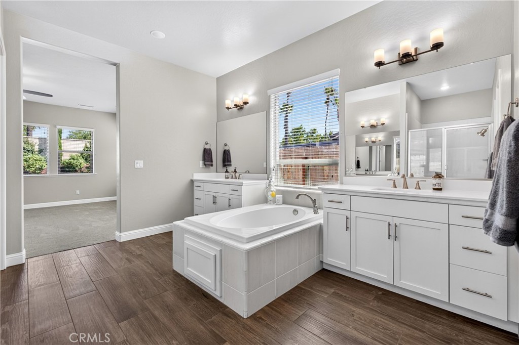 11315 N Via San Toma Dr, Fresno, CA 93730