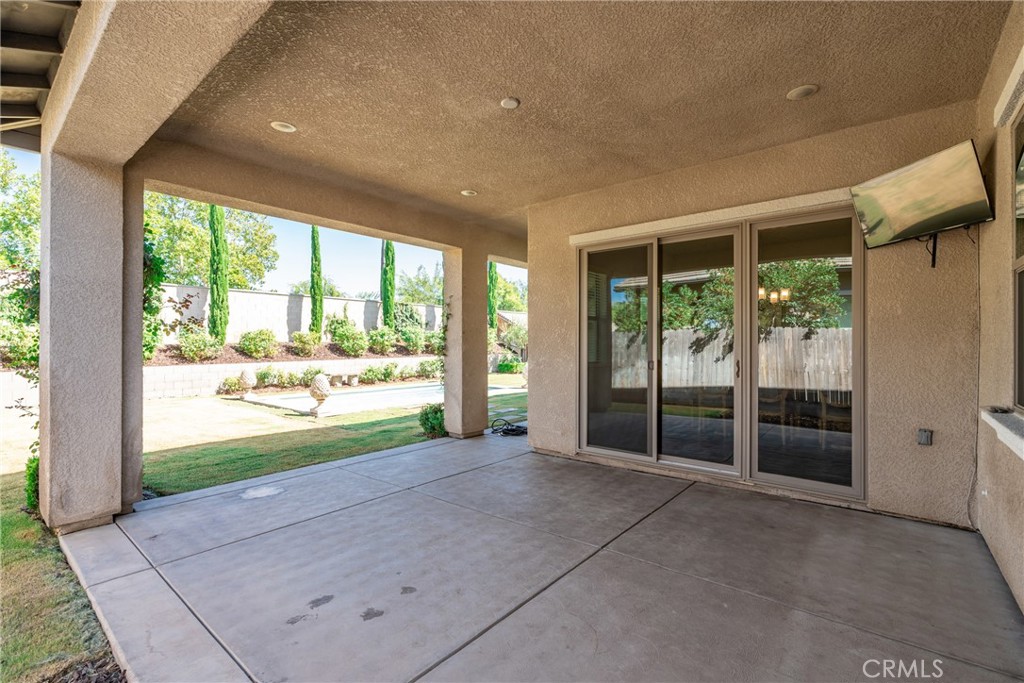 11315 N Via San Toma Dr, Fresno, CA 93730
