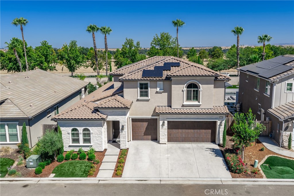 11315 N Via San Toma Dr, Fresno, CA 93730