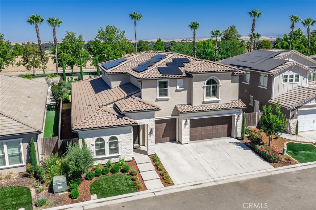 11315 N Via San Toma Dr, Fresno, CA 93730