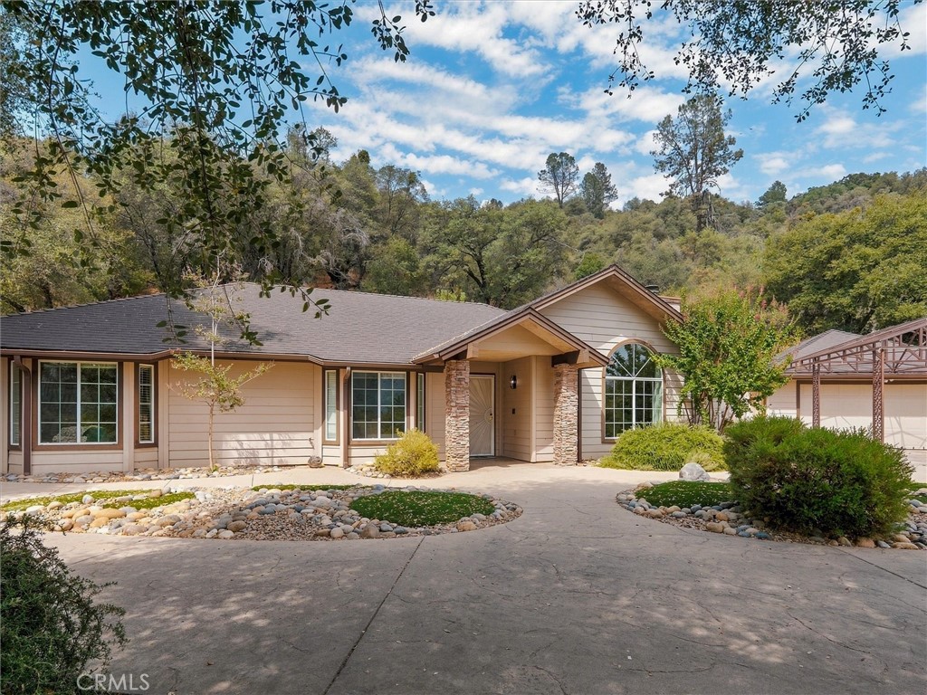 52171 Echo Valley View Ct, Oakhurst, CA 93644