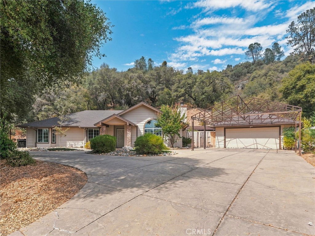 52171 Echo Valley View Ct, Oakhurst, CA 93644