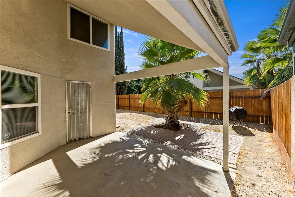 2521 N Selland Ave, Fresno, CA 93722