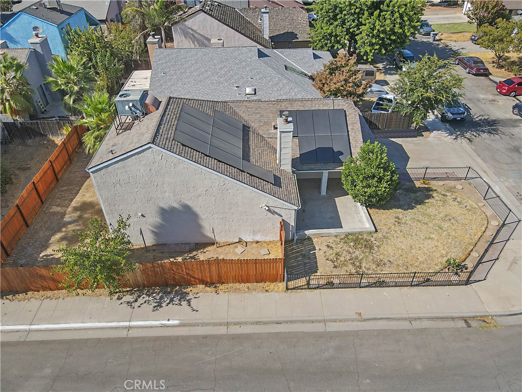 2521 N Selland Ave, Fresno, CA 93722