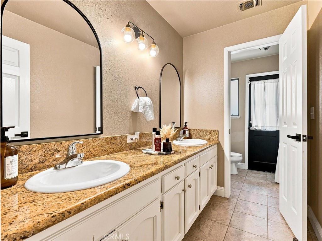 805 E Kelso, Fresno, CA 93720