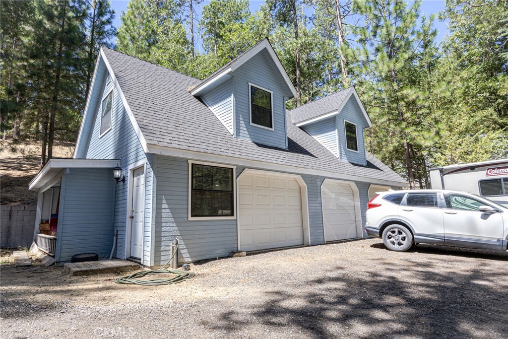 36232 Finegold Creek Dr, North Fork, CA 93643