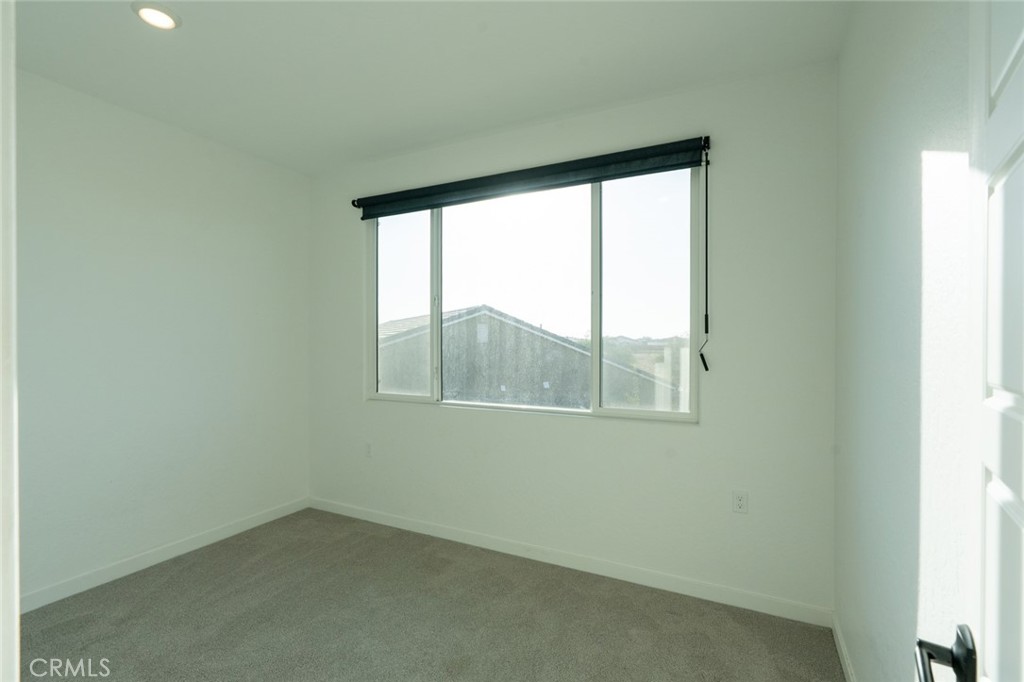 1240 S Atlantica, Madera, CA 93636