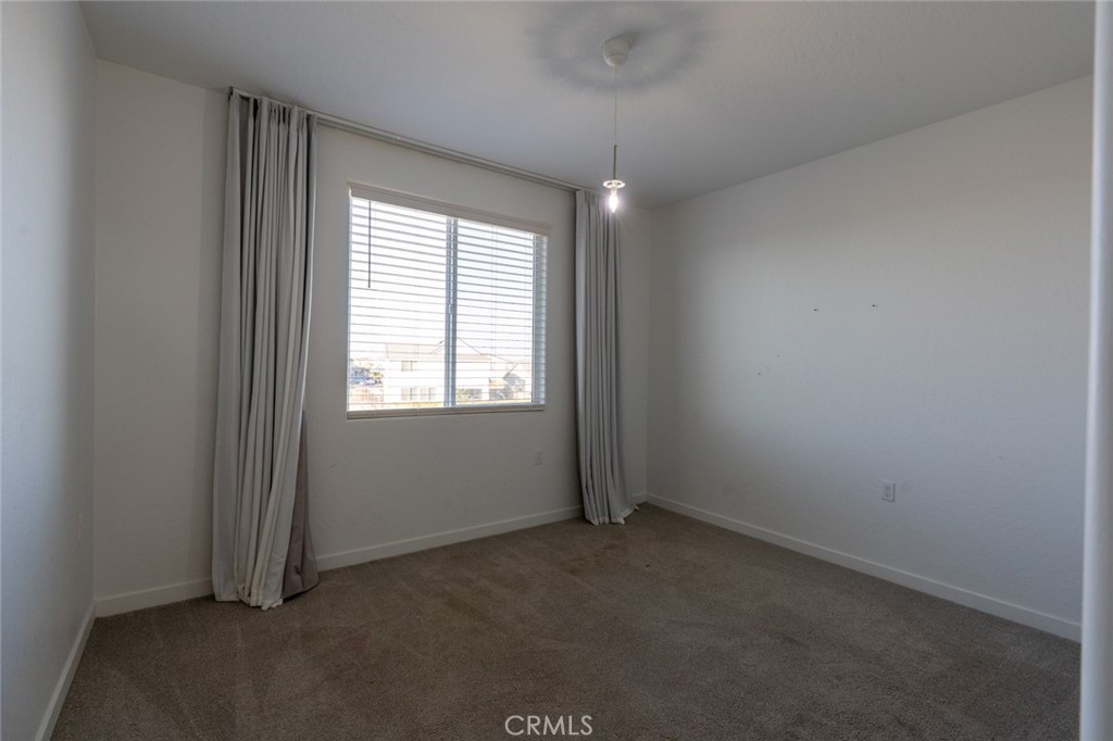 1240 S Atlantica, Madera, CA 93636
