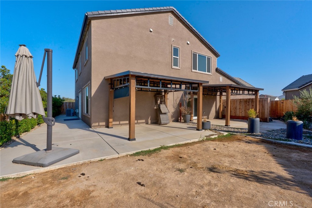 1240 S Atlantica, Madera, CA 93636