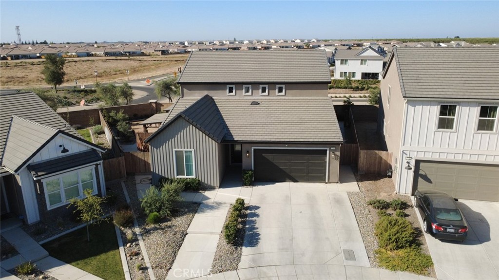 1240 S Atlantica, Madera, CA 93636