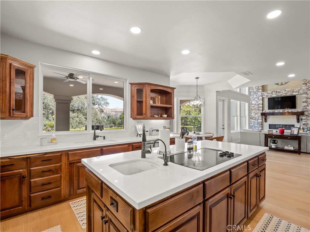21998 Brighton Crest, Friant, CA 93626