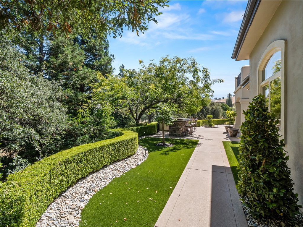 21998 Brighton Crest, Friant, CA 93626