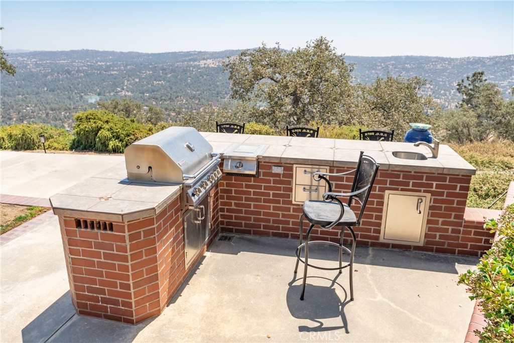42158 John Muir Dr, Coarsegold, CA 93614