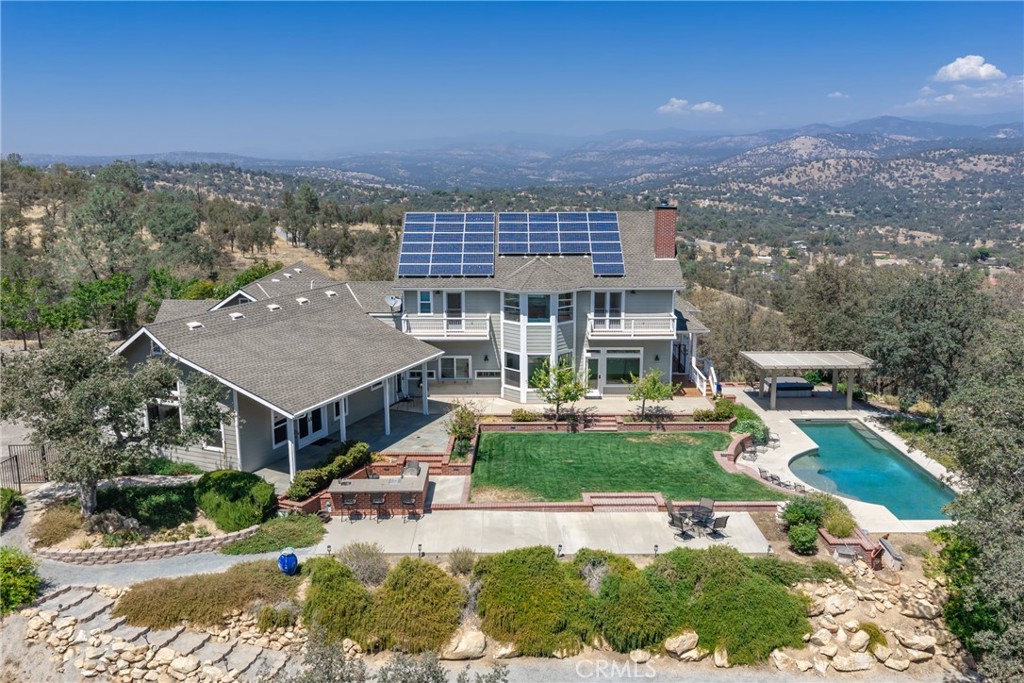42158 John Muir Dr, Coarsegold, CA 93614