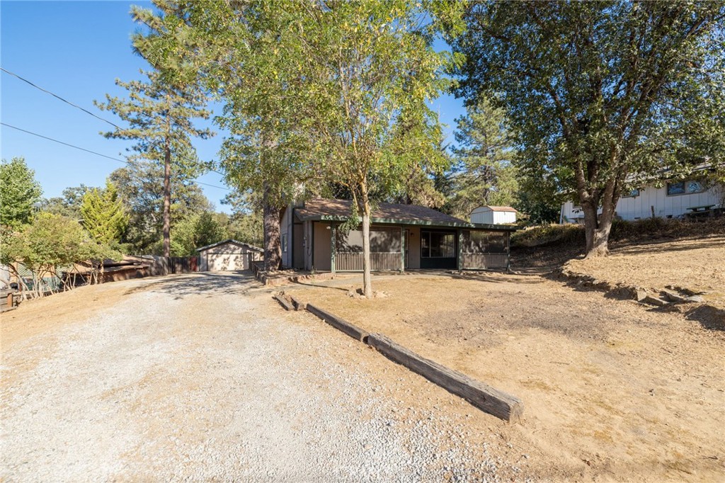 49832 Pierce, Oakhurst, CA 93644