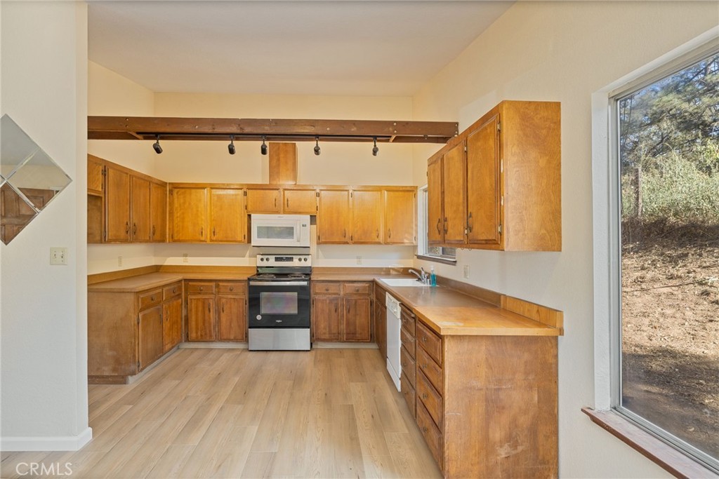 49832 Pierce, Oakhurst, CA 93644