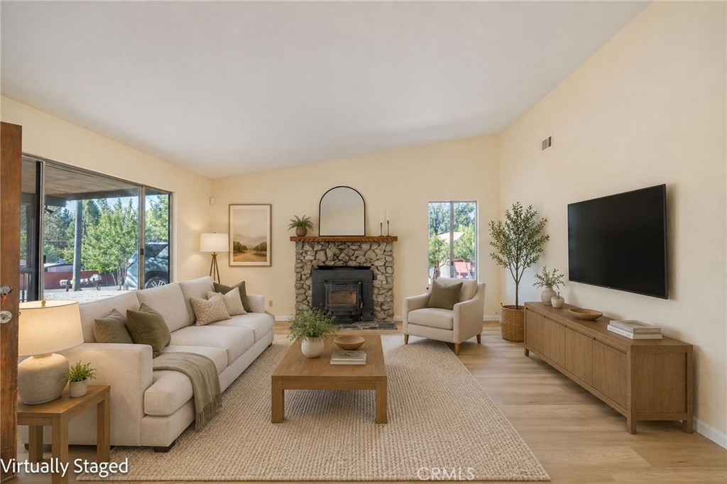 49832 Pierce, Oakhurst, CA 93644