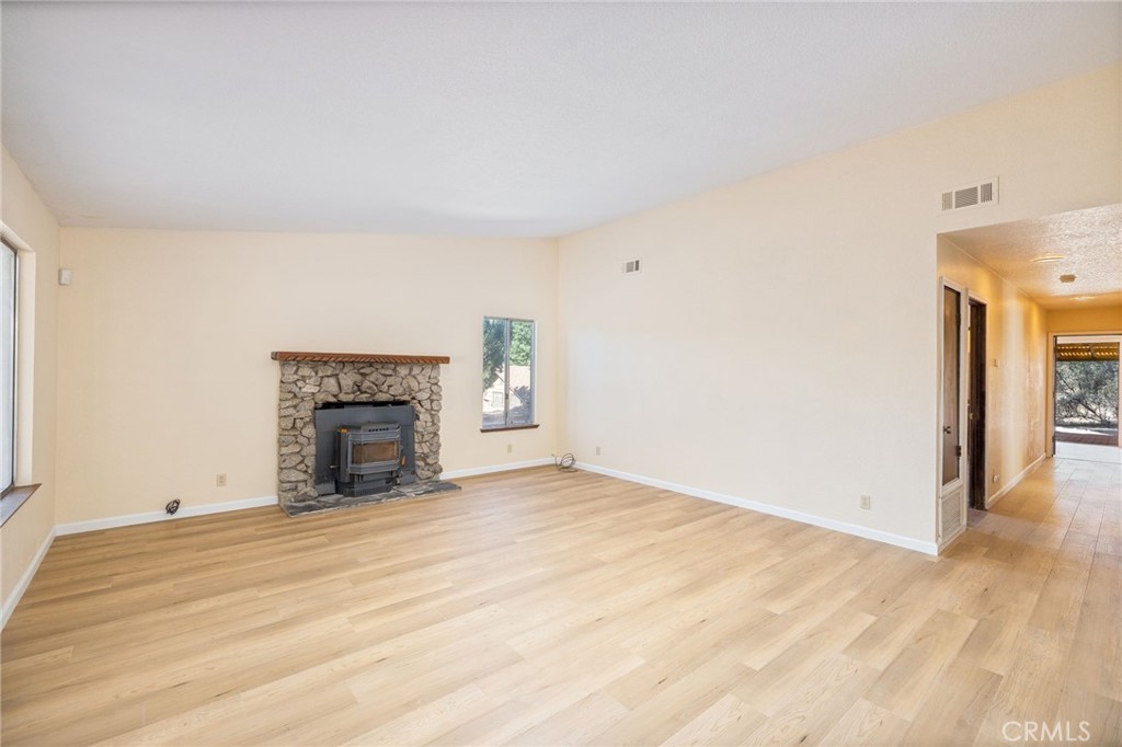 49832 Pierce, Oakhurst, CA 93644