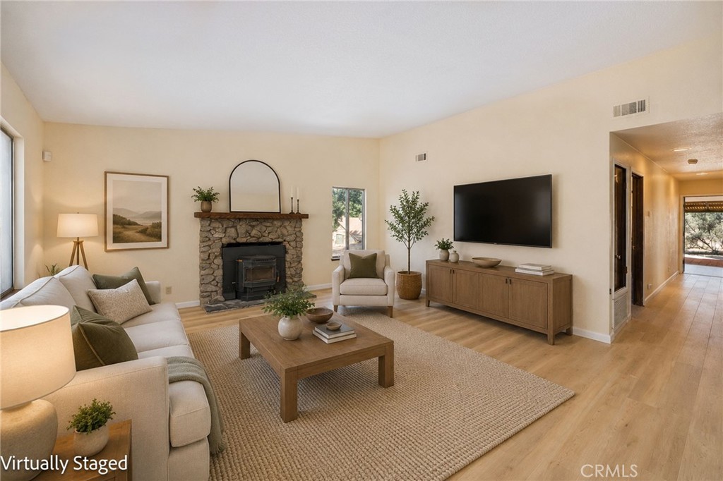 49832 Pierce, Oakhurst, CA 93644