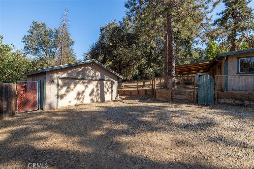 49832 Pierce, Oakhurst, CA 93644