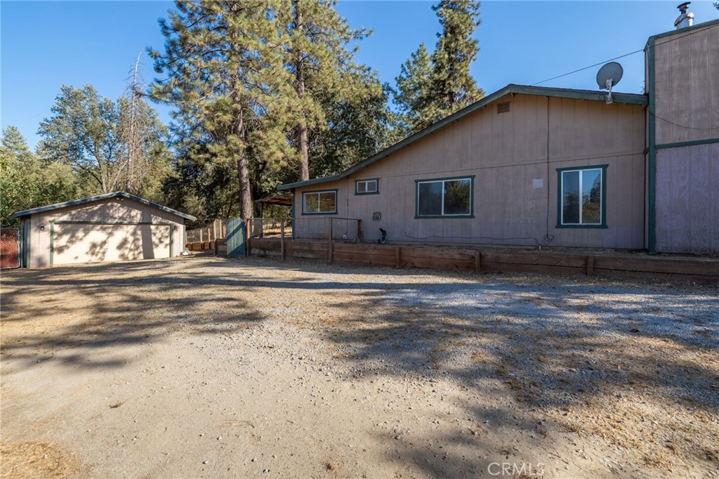 49832 Pierce, Oakhurst, CA 93644