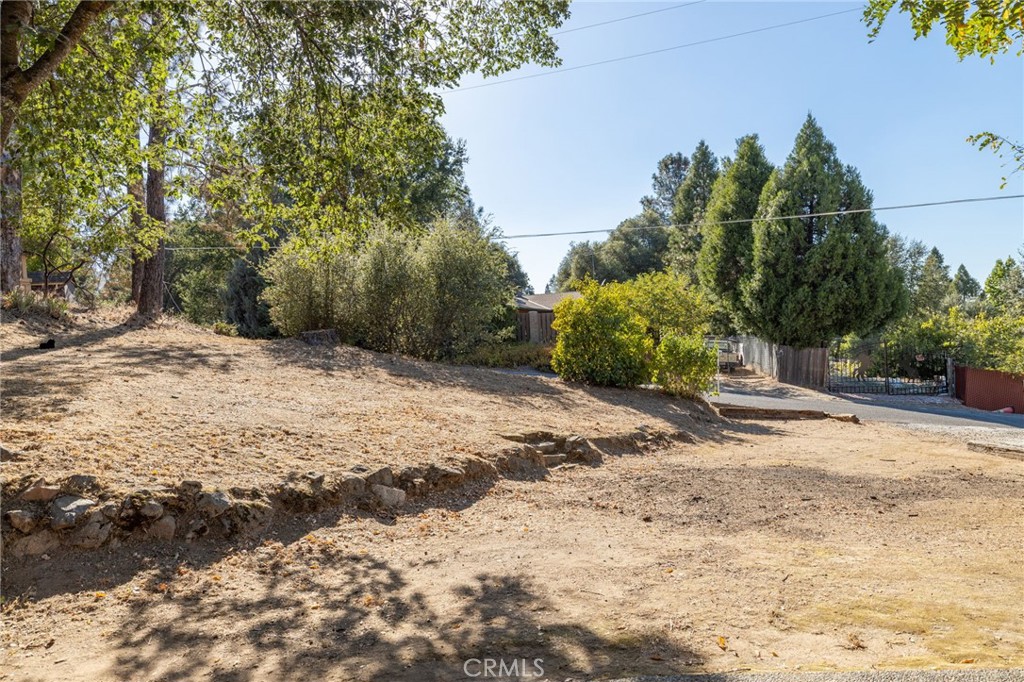 49832 Pierce, Oakhurst, CA 93644