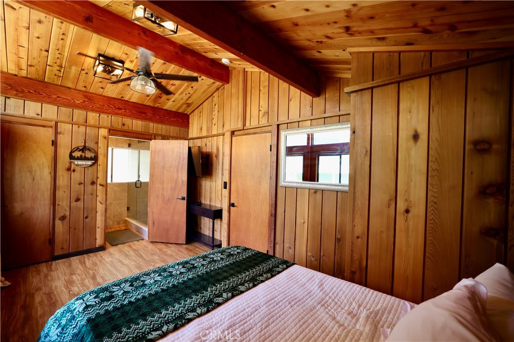 38954 Lake Point Ct, Bass Lake, CA 93604